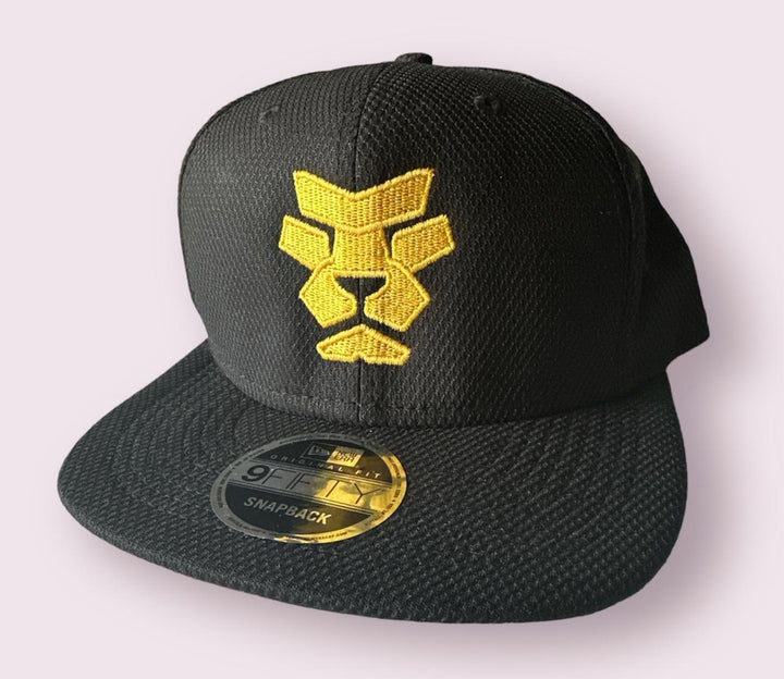 L10N SNAPBACK HAT